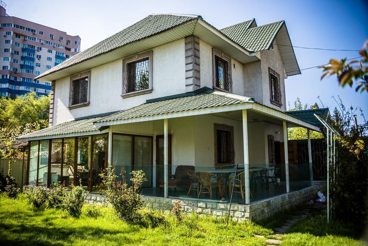 "European" Backpackers Hostel In Almaty Exterior foto