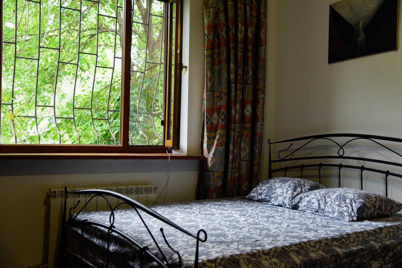 "European" Backpackers Hostel In Almaty Exterior foto